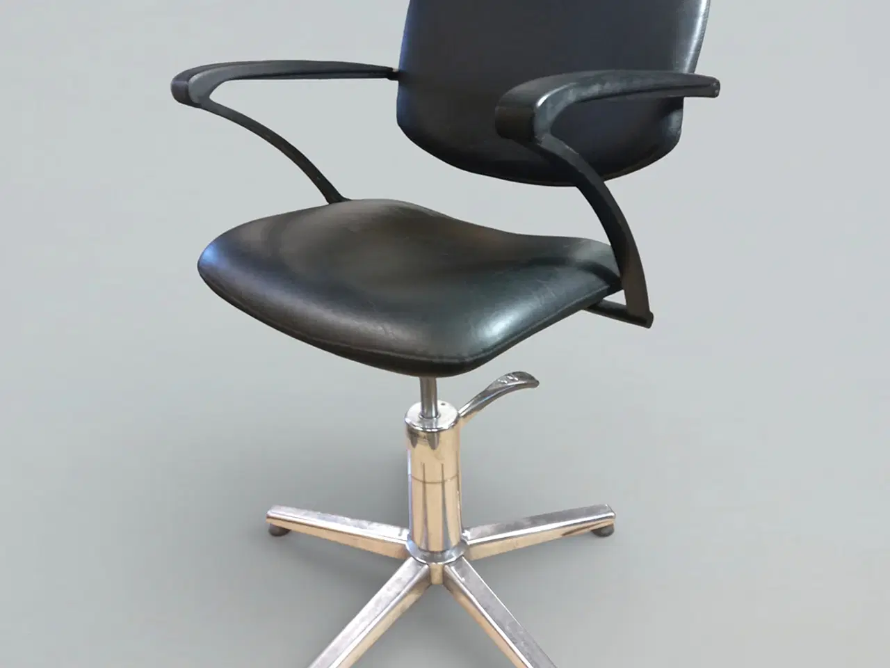 Billede 1 - Frisørstol i industrielt design – højdejusterbar