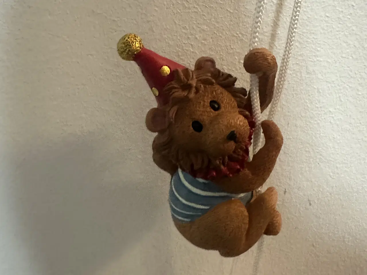 Billede 8 - Loftlampe med figur LED pære