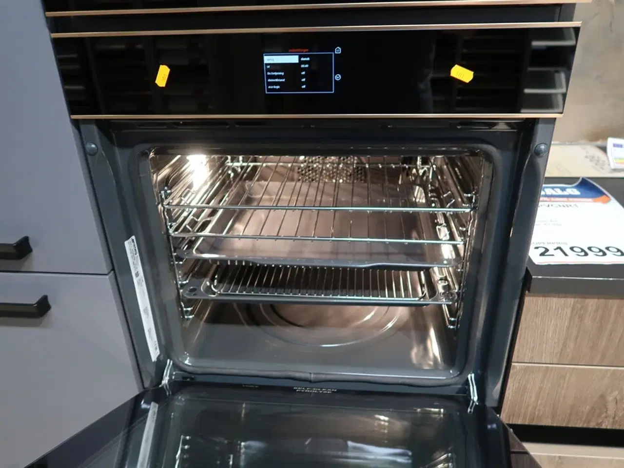 Billede 2 - Varmluftovn SMEG SPF6604PNRE
