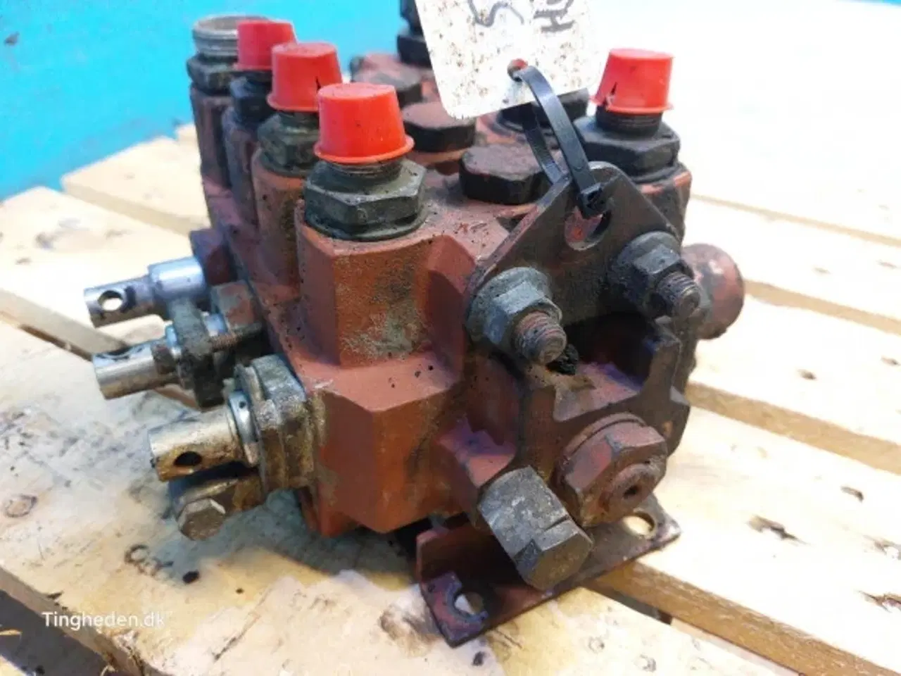 Billede 10 - Hydrema 806 Hydraulikventil 513203