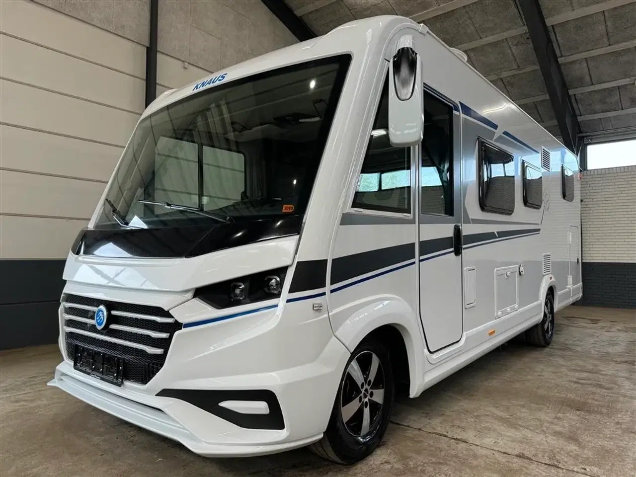 Billede 2 - Knaus Pris med moms. Knaus- Fiat Autocamper, Vi tager gerne maskiner i bytte..