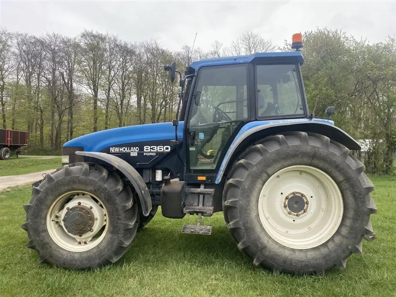 Billede 4 - New Holland 8360 kørt 10.600 timer. Anden dækmontering medfølger