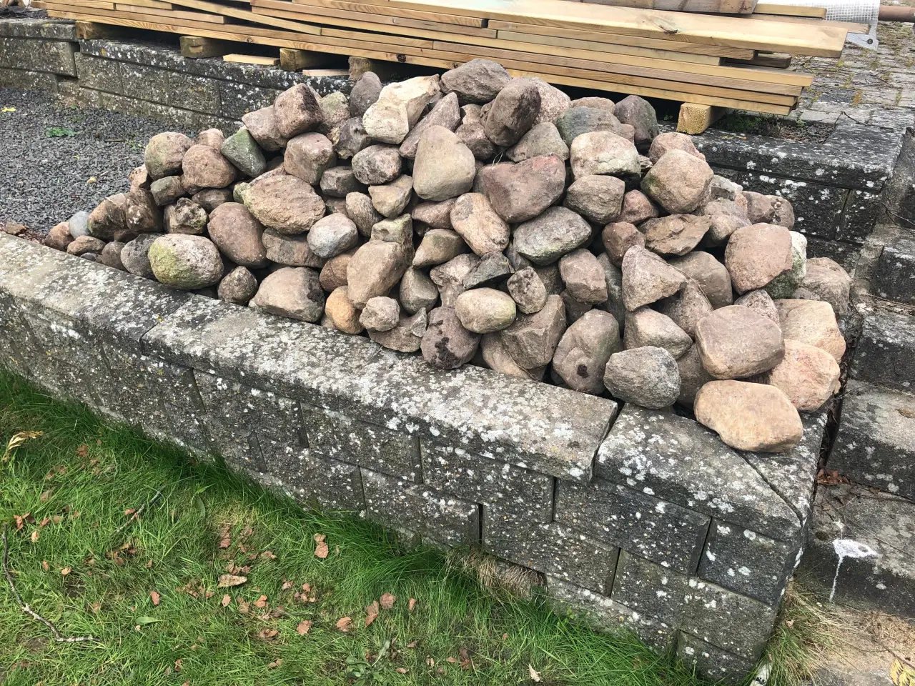 Billede 1 - Mark sten  500/600 kg
