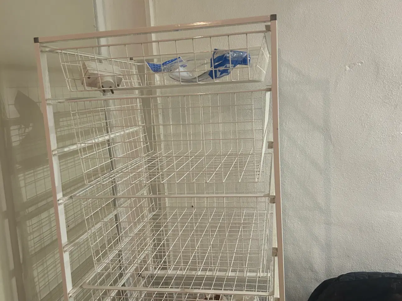 Billede 1 - 2 tråd kurv reoler 