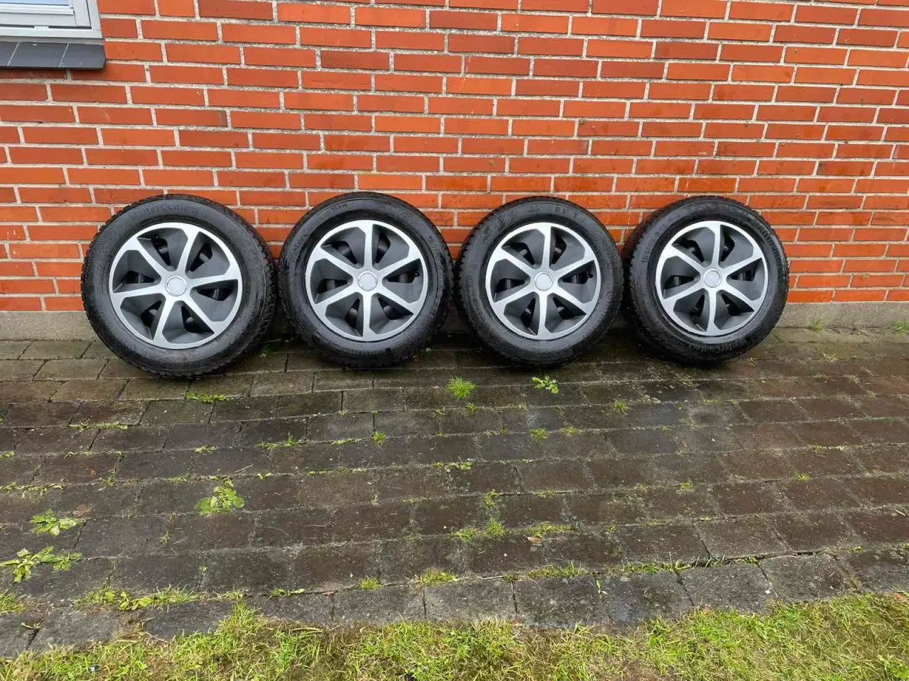 Billede 1 - 4x108 15”Peugeot/Citroën vinterhju med Conti dæk