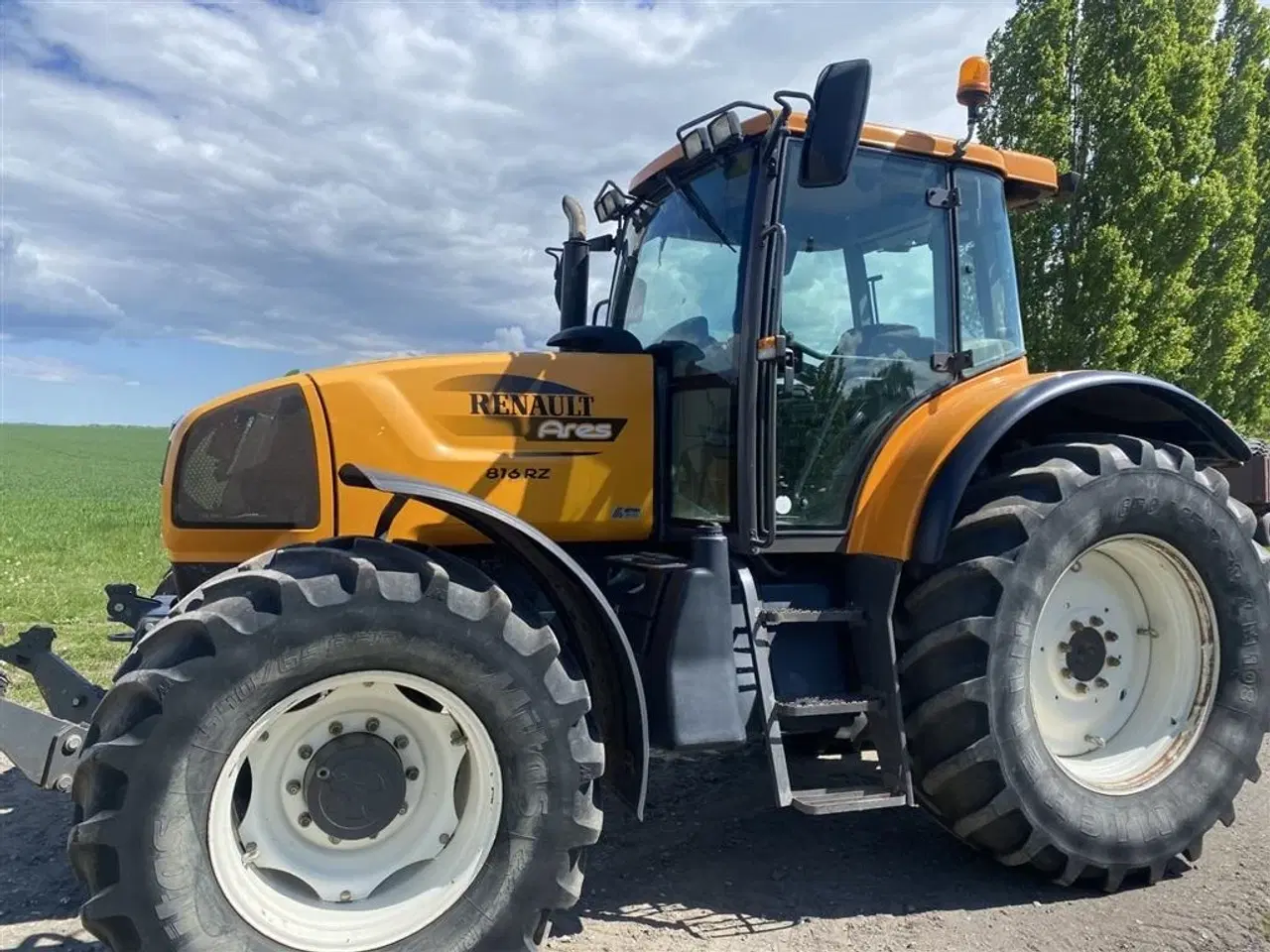 Billede 1 - Renault Ares 816 kun kørt 6.360 timer. Utrolig velholdt.