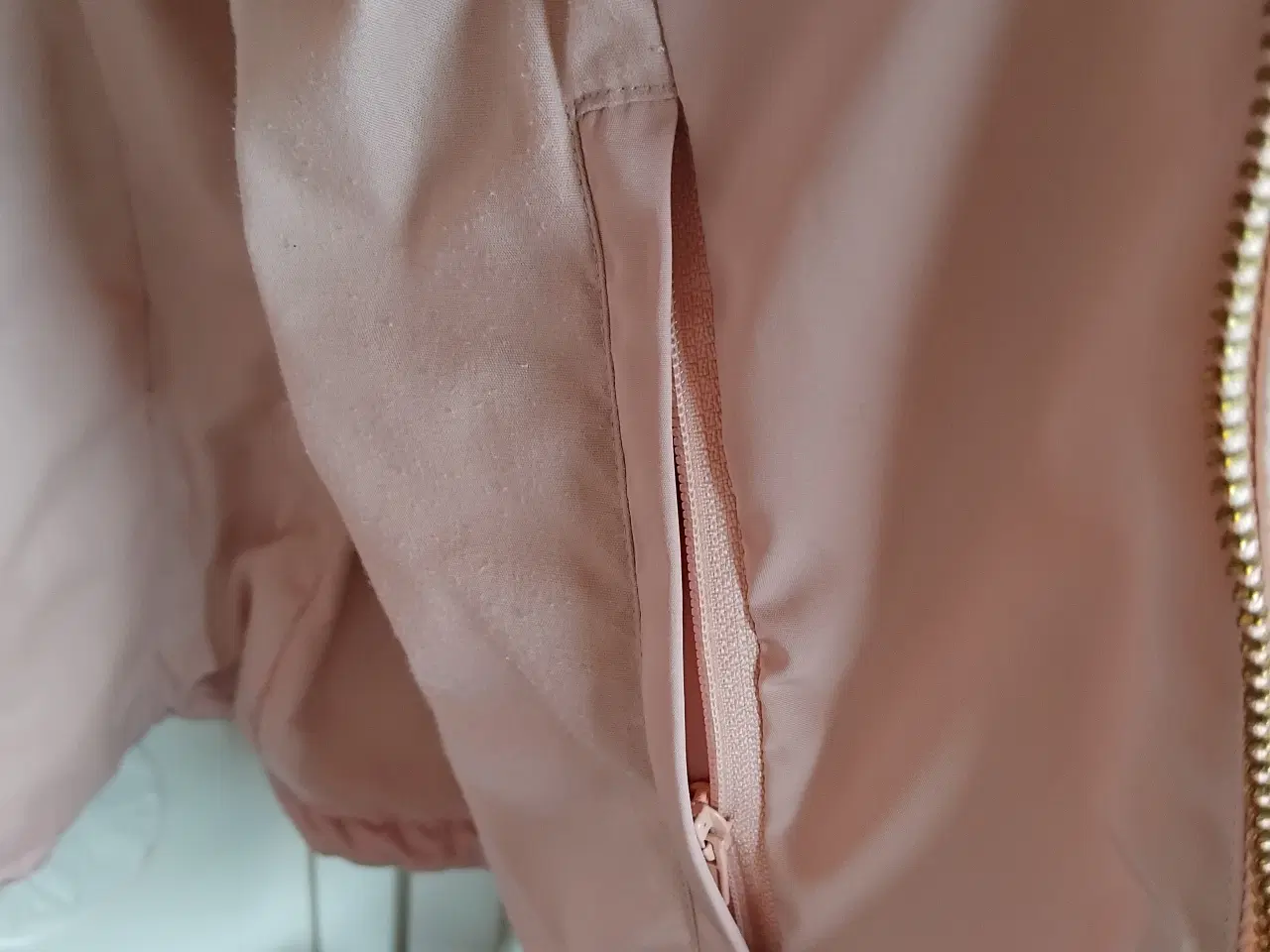 Billede 2 - Dynejakke med store lommer