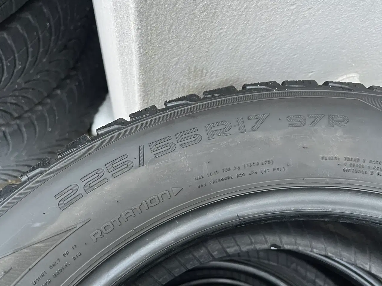 Billede 2 - Nokian vinterdæk 225/55-17