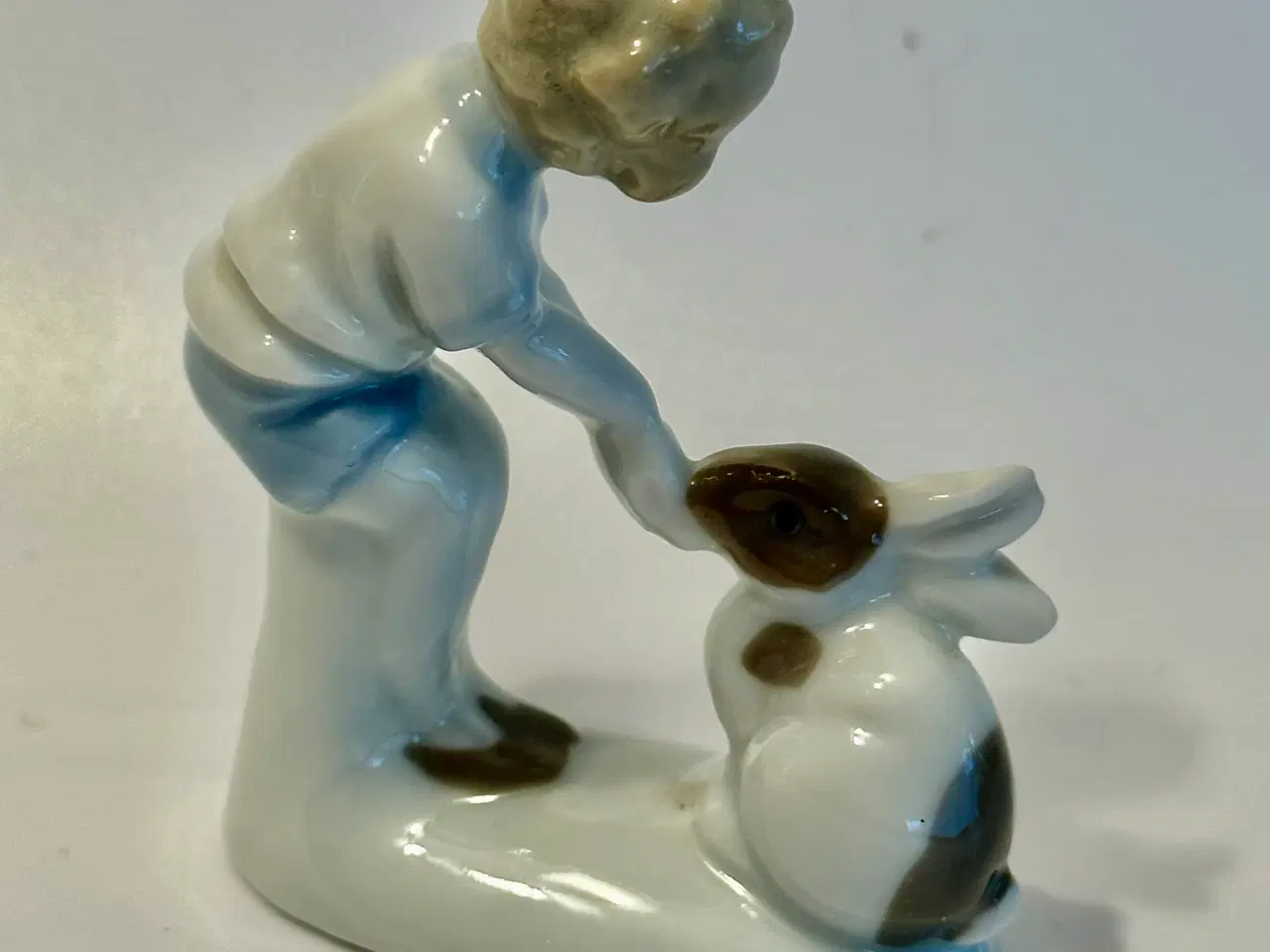 Billede 9 - Miniature ældre figurer og konkylie sælges