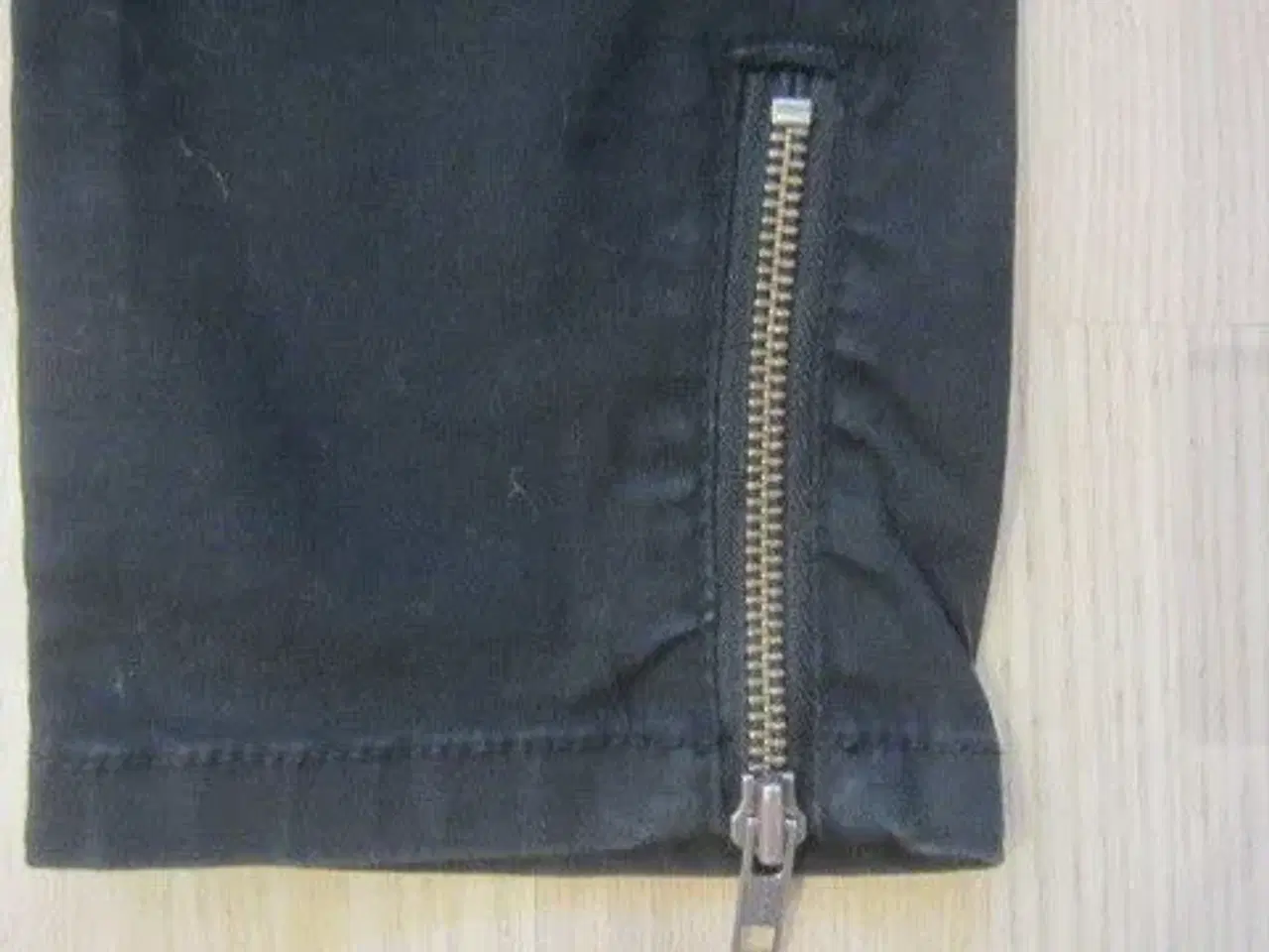 Billede 4 - Str. L/XL, bukser fra PIECES