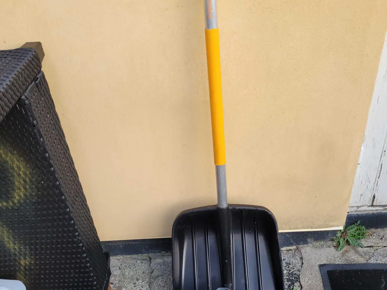 Billede 3 - salt/ gødnings sprede 100kr sne skovl + saltspred1