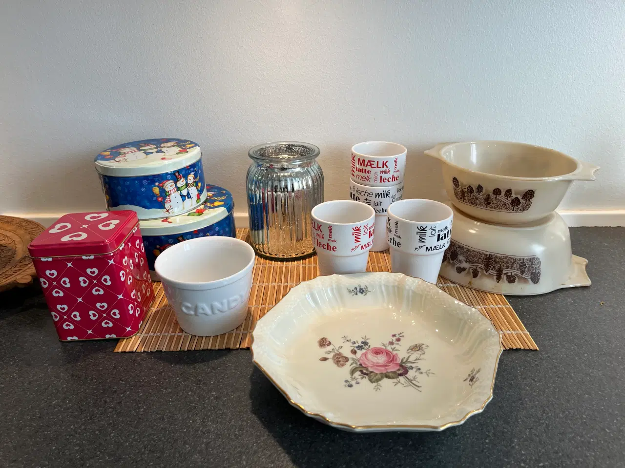 Billede 3 - Royal Copenhagens sekskantet fad "Frijsenborg"