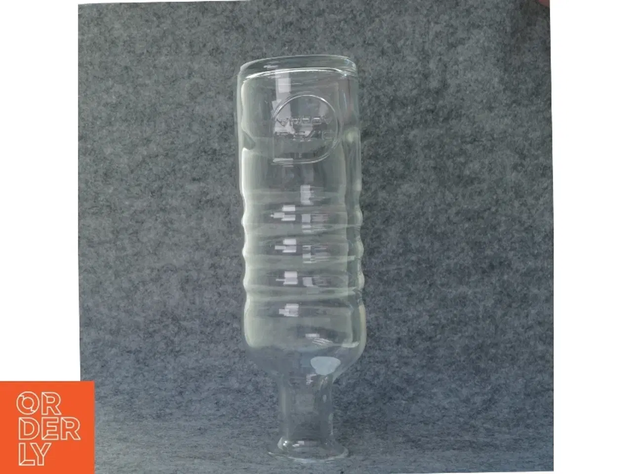Billede 3 - Glas flaske fra Luigis Bar (str. 26 x 8 cm)