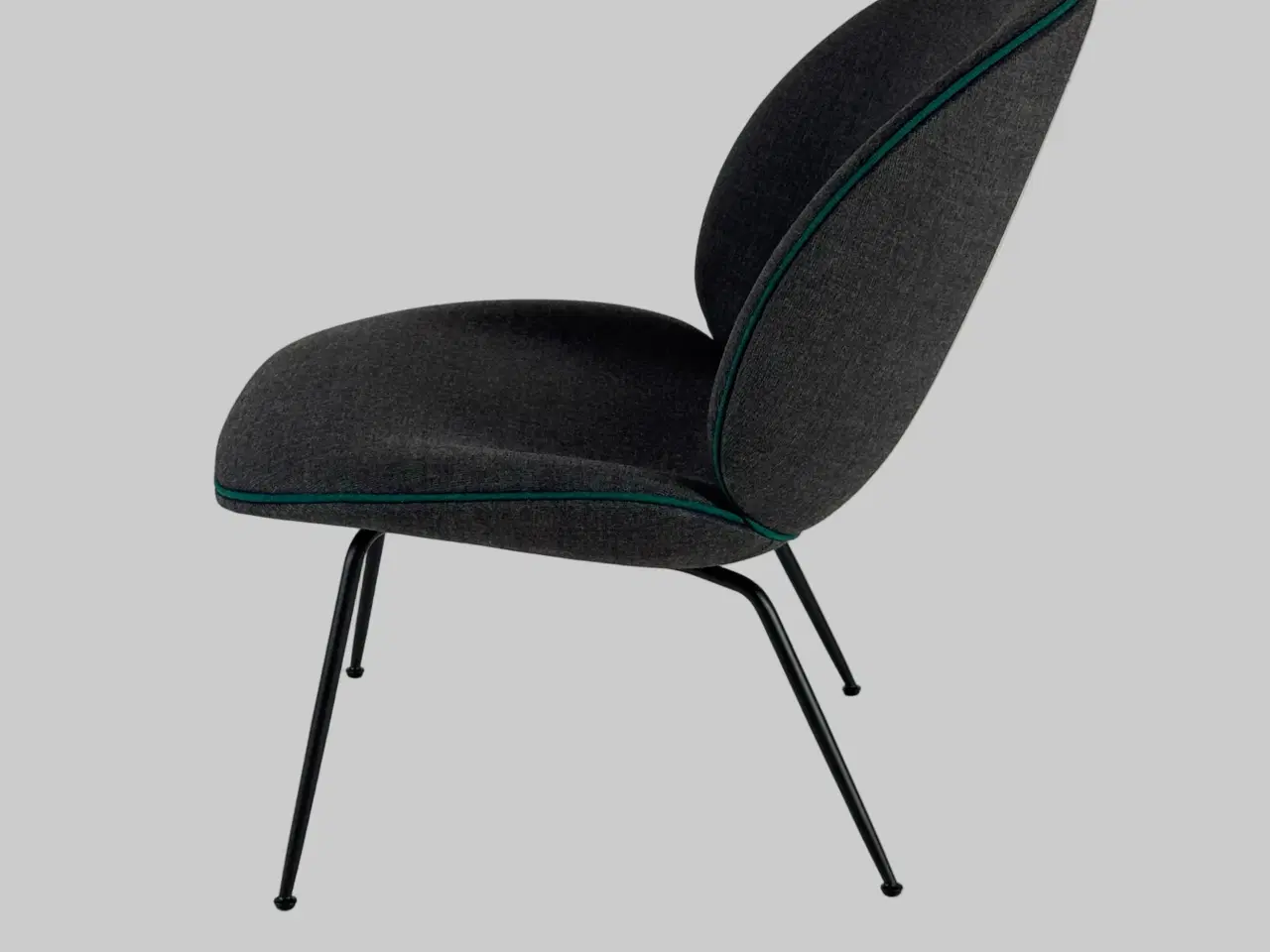 Billede 4 - GUBI Beetle Loungestol – Mørkegrå/Sort Stel