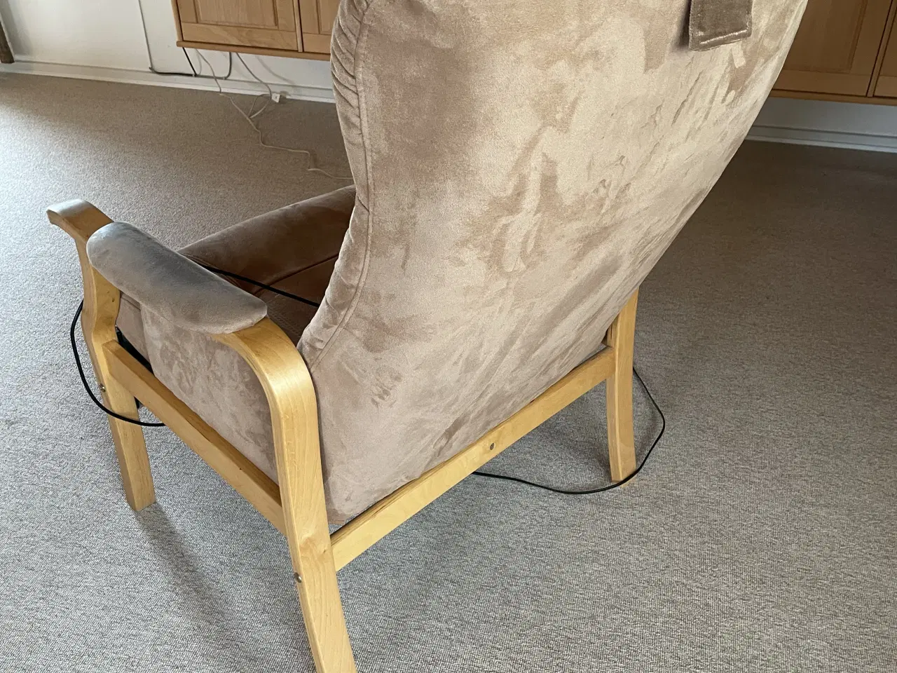 Billede 2 - Lænestol med sædeløft og vippefunktion