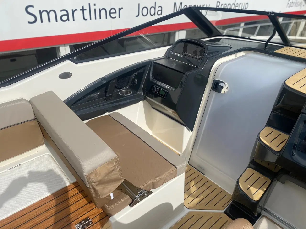 Billede 8 - Activ 755 Cruiser med 250 hk Mercury Verado 4,6L V8 XL - udstyr