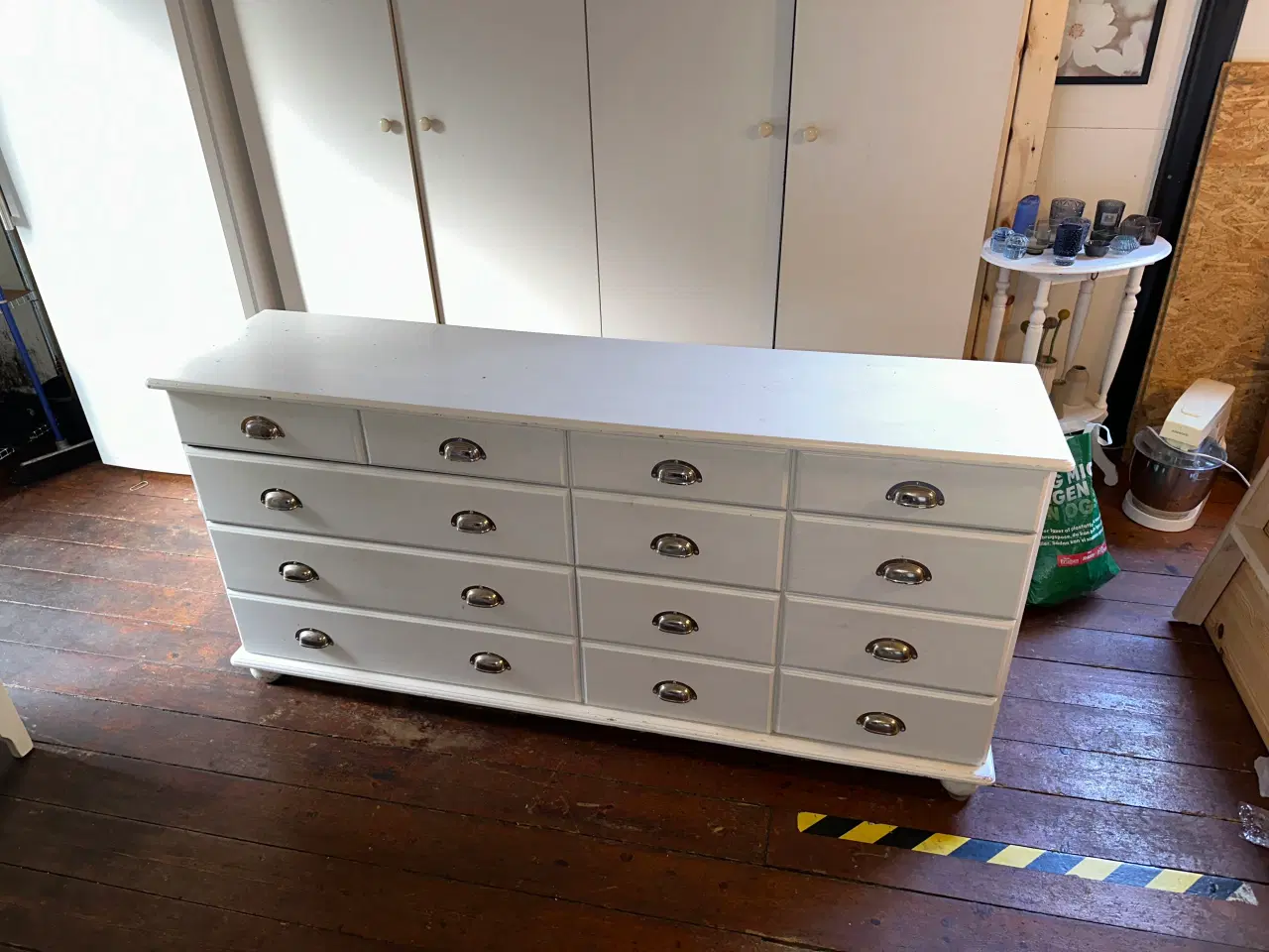 Billede 2 - Kommode / købmandsdisk i fyrretræ