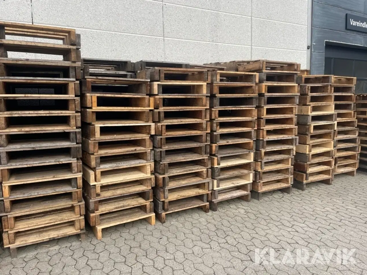 Billede 4 - Dæk paller ca 800 styk