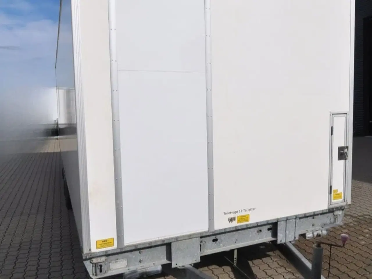 Billede 5 - Type 730: Toiletvogn med 10 toiletter