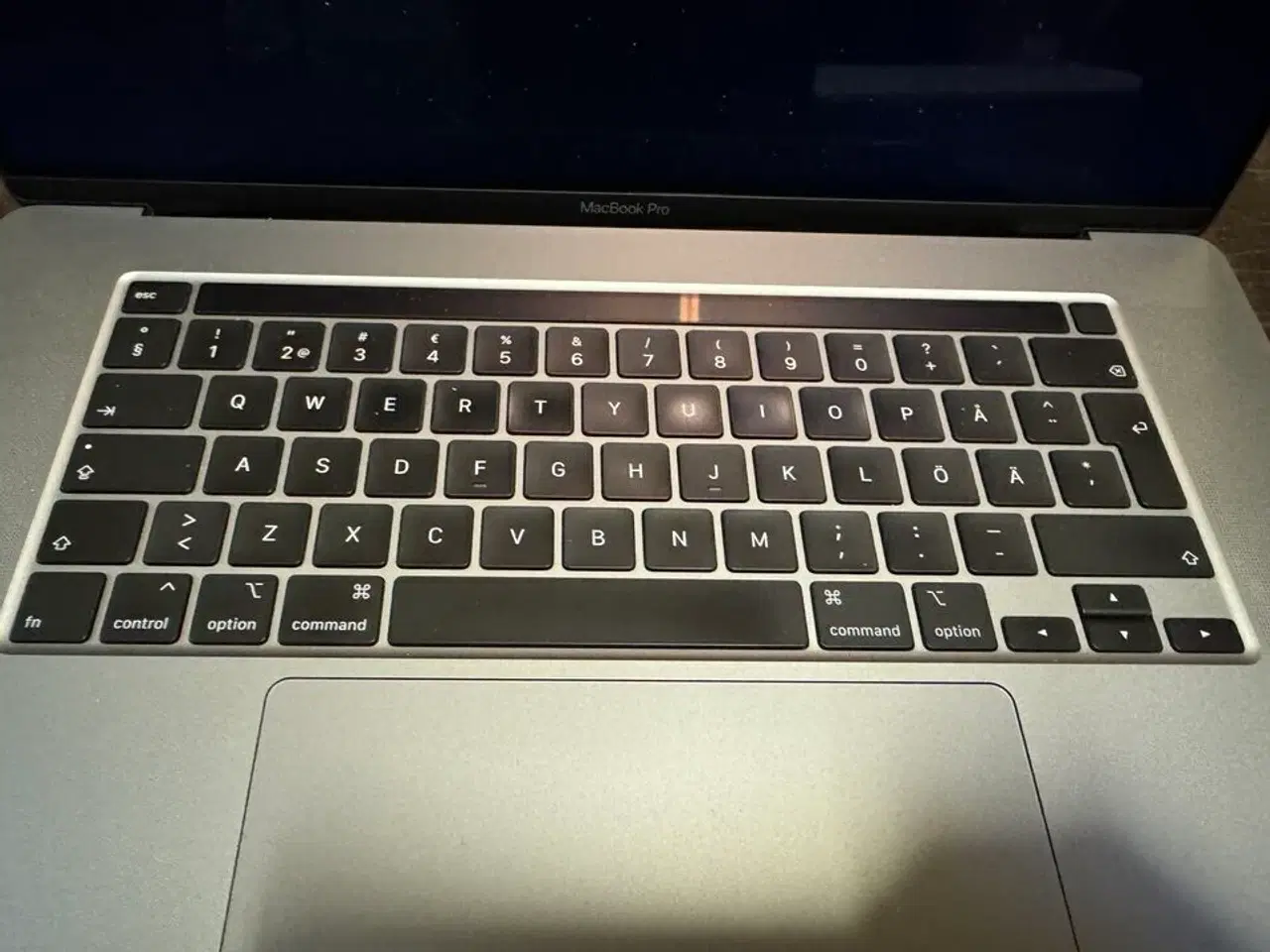 Billede 3 - Apple MacBook Pro I7-9750H 16" 2019 - LÆS BESKRIVELSE
