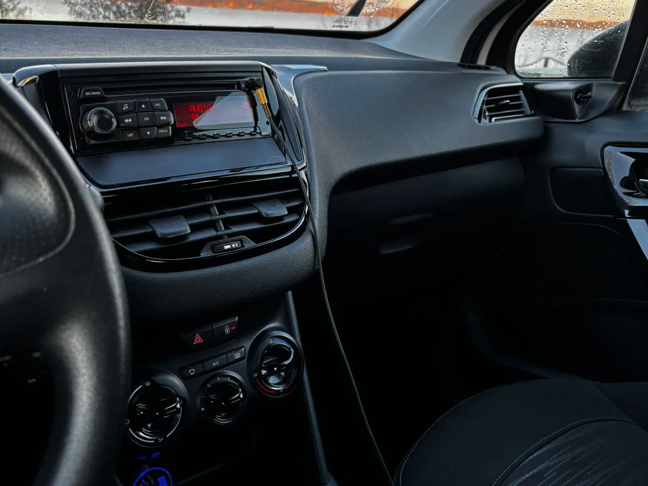 Billede 6 - Peugeot 208 med nyere motor sælges