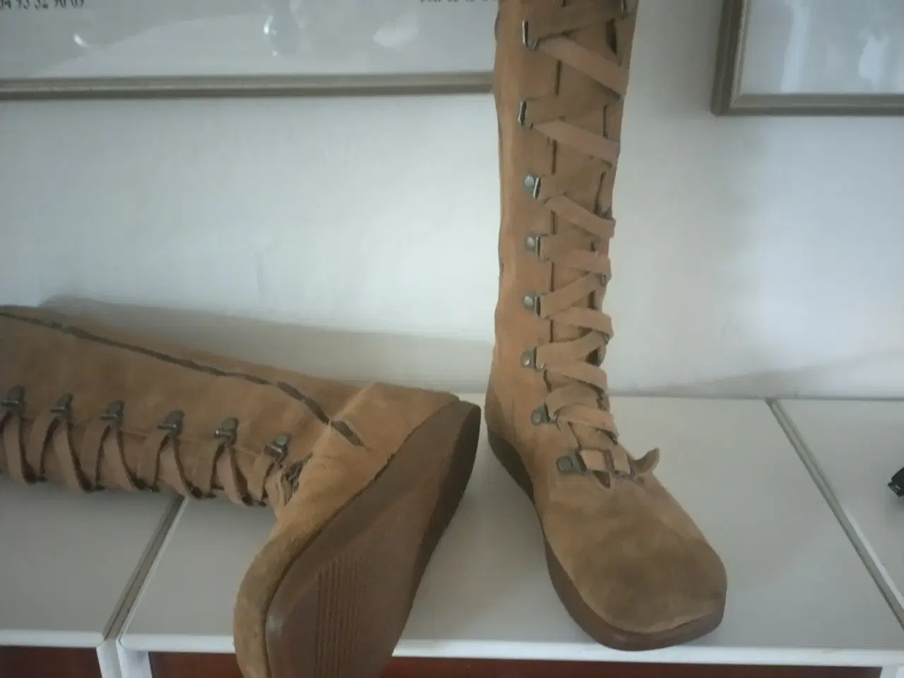 Billede 2 - Kalsø Støvler med minus hæl, str 42