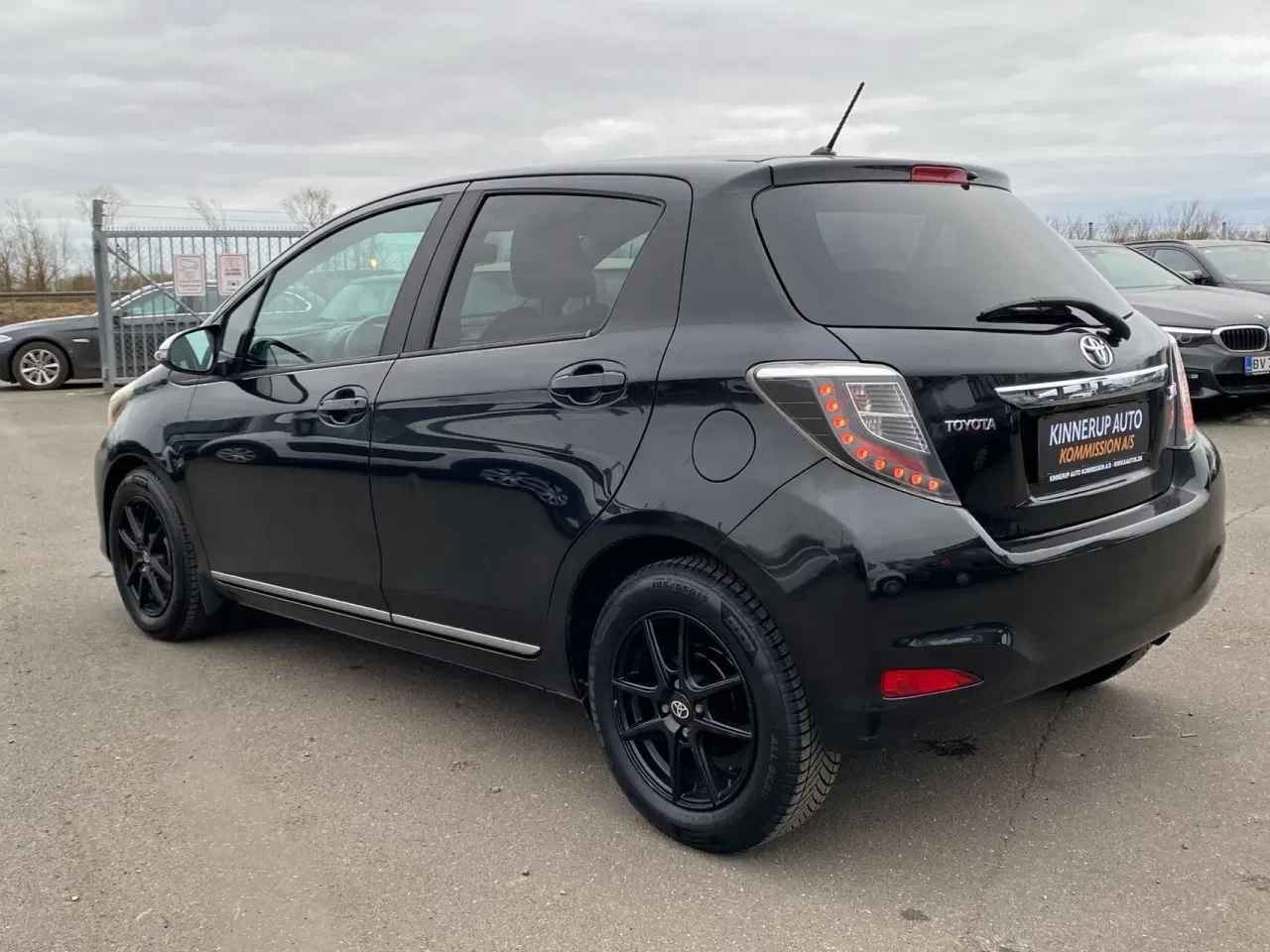 Billede 4 - Toyota Yaris 1,0 VVT-I T2 Style 69HK 5d