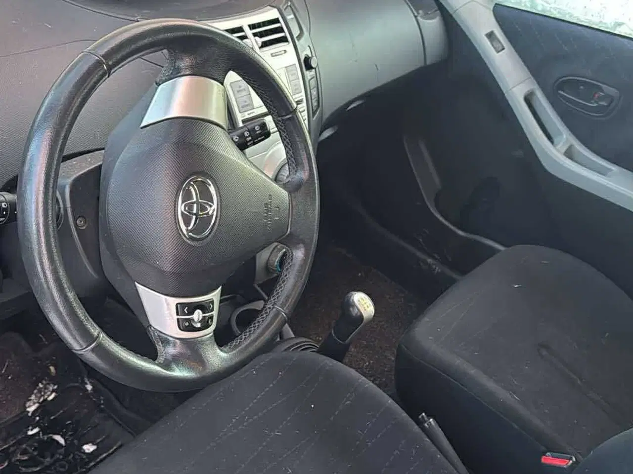 Billede 6 - Toyota Yaris lav kilometerstand 