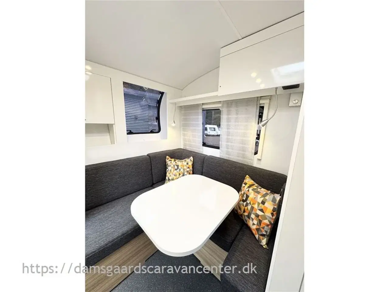 Billede 11 - 2021 - Adria Action 391 PD Dobbeltseng-Gulvtemp.-Mover-Telt