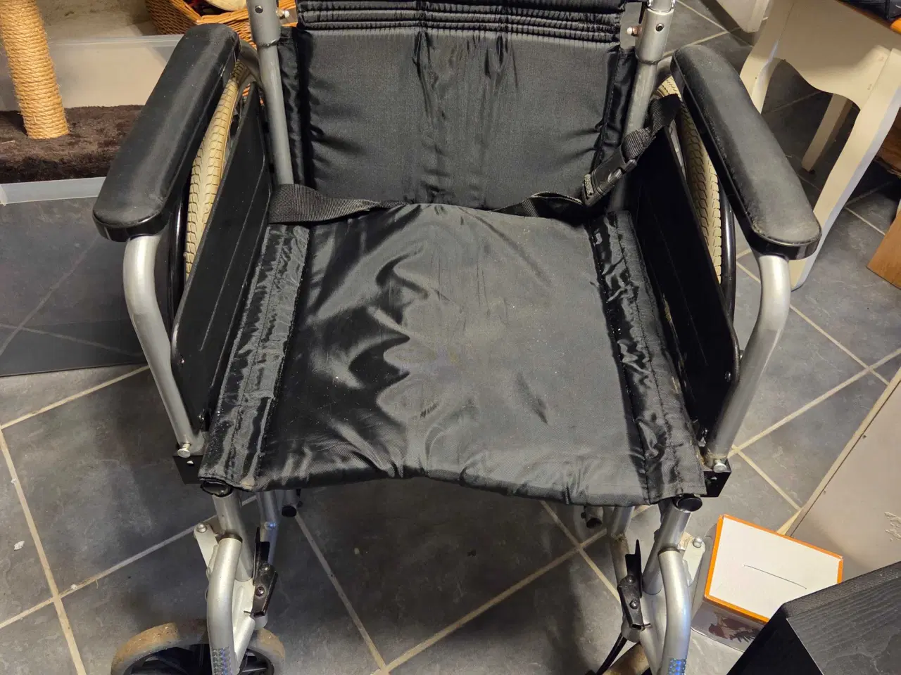 Billede 1 - Kørestol
