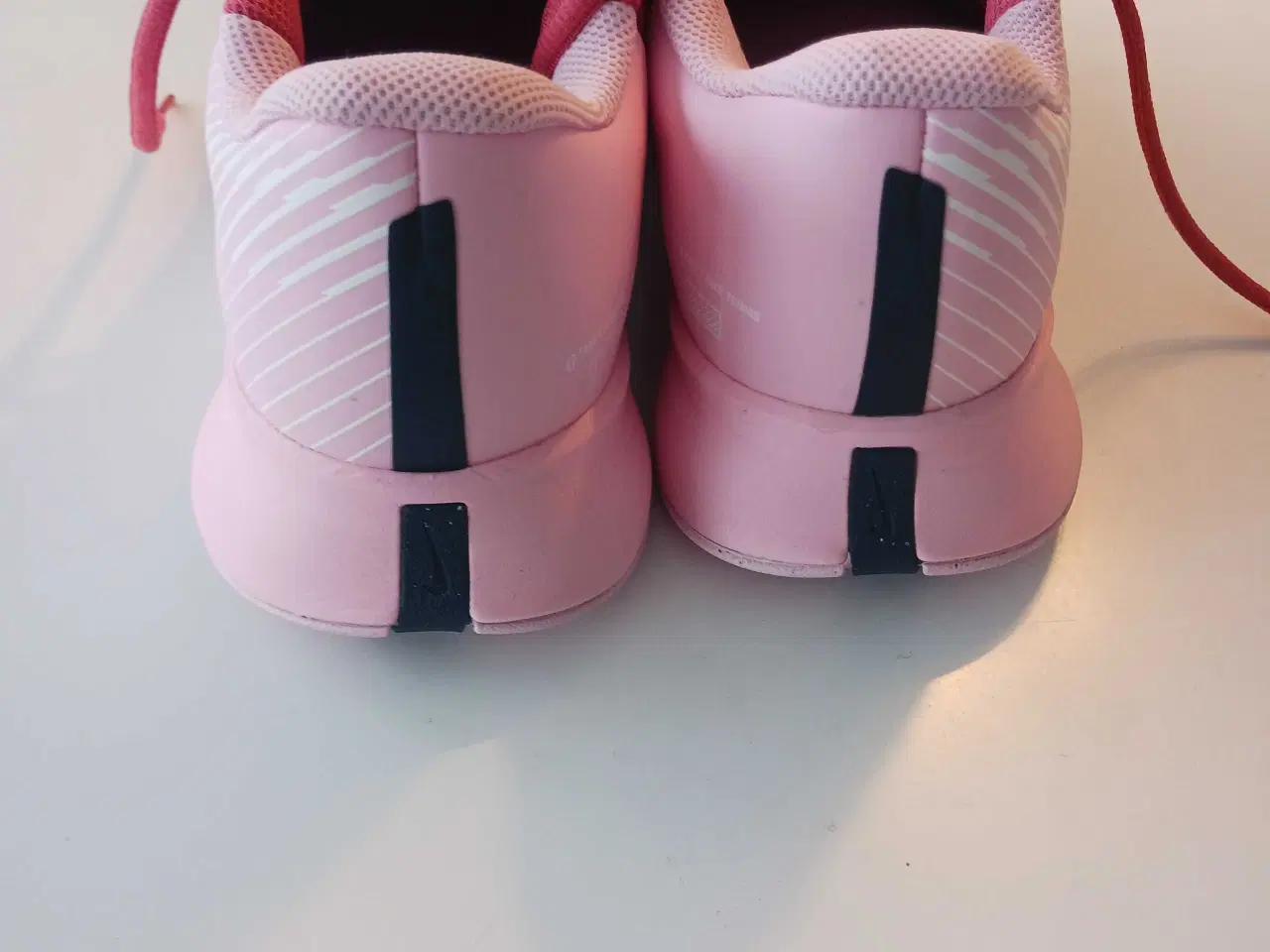 Billede 3 - Tennissko str 38