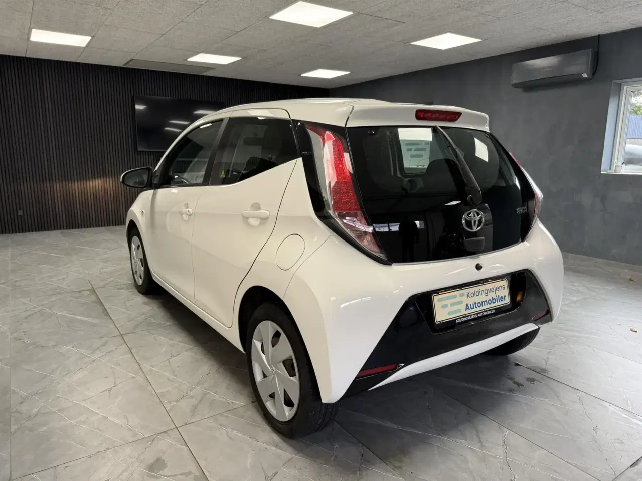 Billede 3 - Toyota Aygo 1,0 VVT-I X-Play + X-Touch 69HK 5d