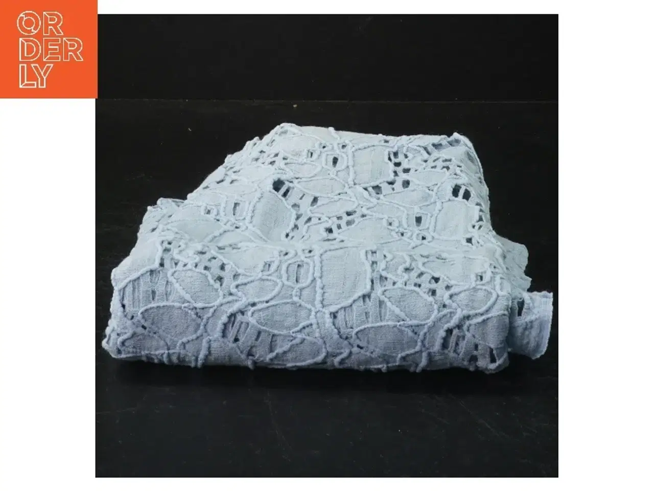 Billede 2 - Blåt hulmønstret tekstil (str. 40 x 120 cm)