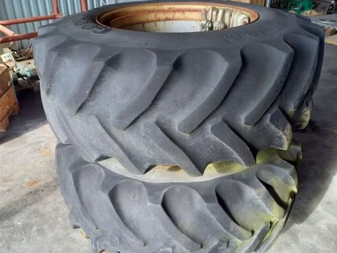 Billede 3 - Good Year 2 stk.Twillinghjul 480/70R28