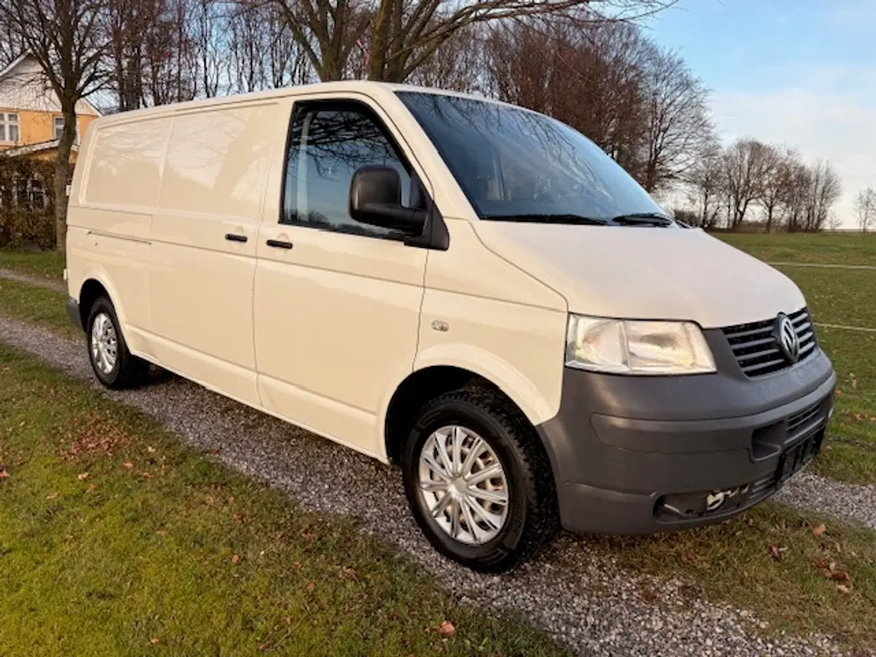 Billede 2 - VW Transporter 2,5 TDi 130 Kassevogn lang Nysynet