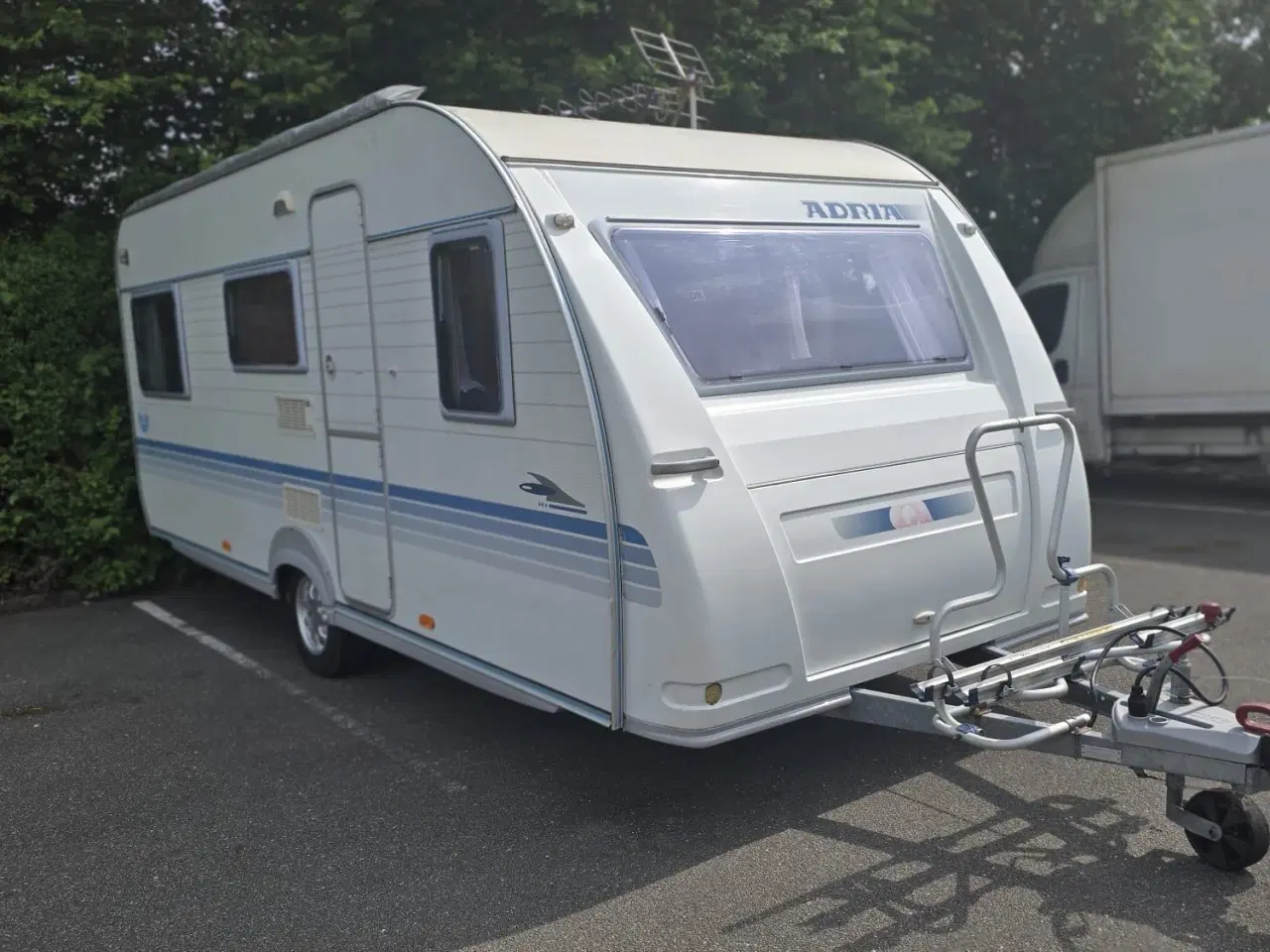 Billede 1 - Nysynet og flot campingvogn 