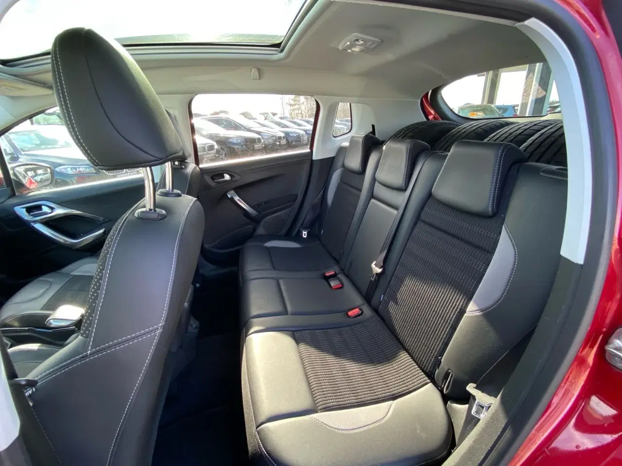 Billede 10 - Peugeot 2008 1,6 BlueHDi Allure Sky 100HK