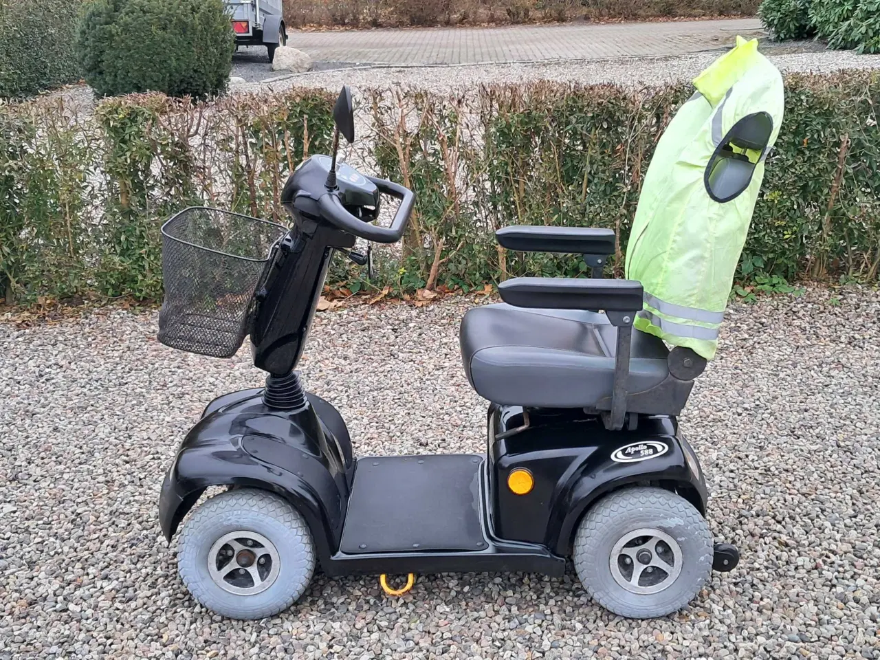Billede 1 - 4-hjulet elscooter med nye batterier fra april 
