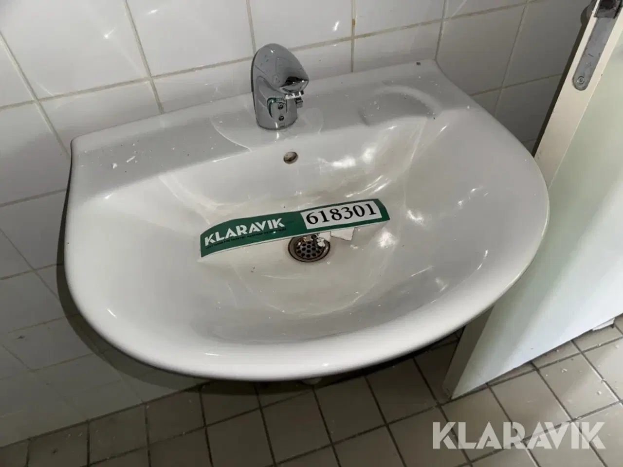 Billede 3 - Lot med håndvaske og toiletter