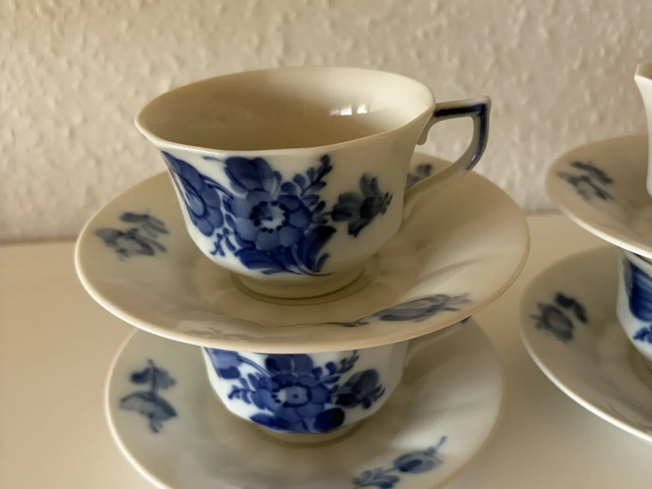 Billede 3 - Smukke moccakopper m. underkopper – Blå Blomst kan