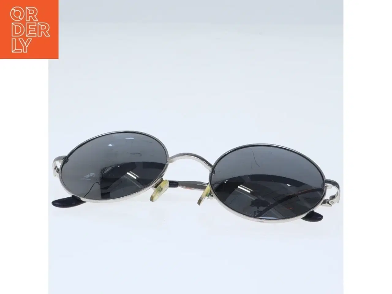 Billede 3 - Runde solbriller (str. 13 komma 5 cm)