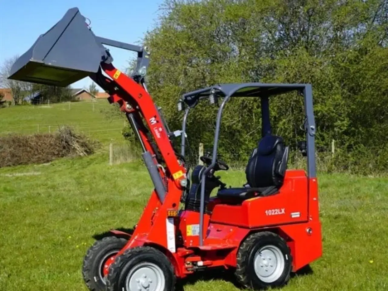 Billede 1 - VM Loader 1022 LX FABRIKSNY MED SKOVL OG PALLEGAFLER!