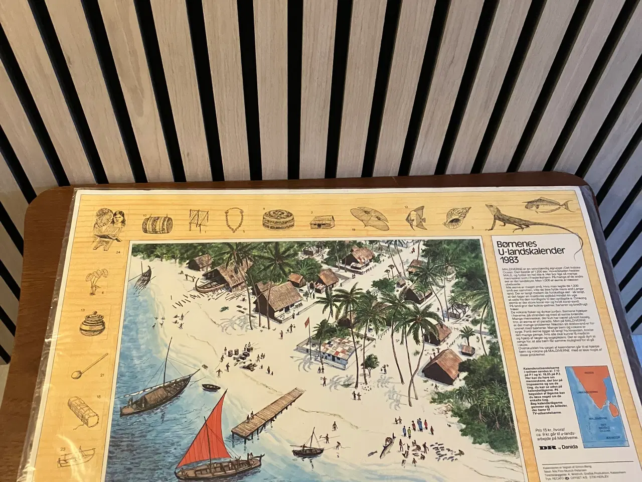 Billede 2 - Julekalender i pap : Jul i den gamle by 1983.