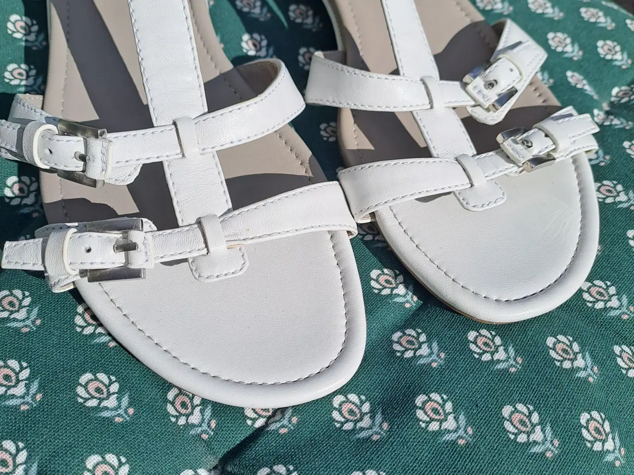 Billede 4 - Helt nye ECCO sandaler i str. 41.
