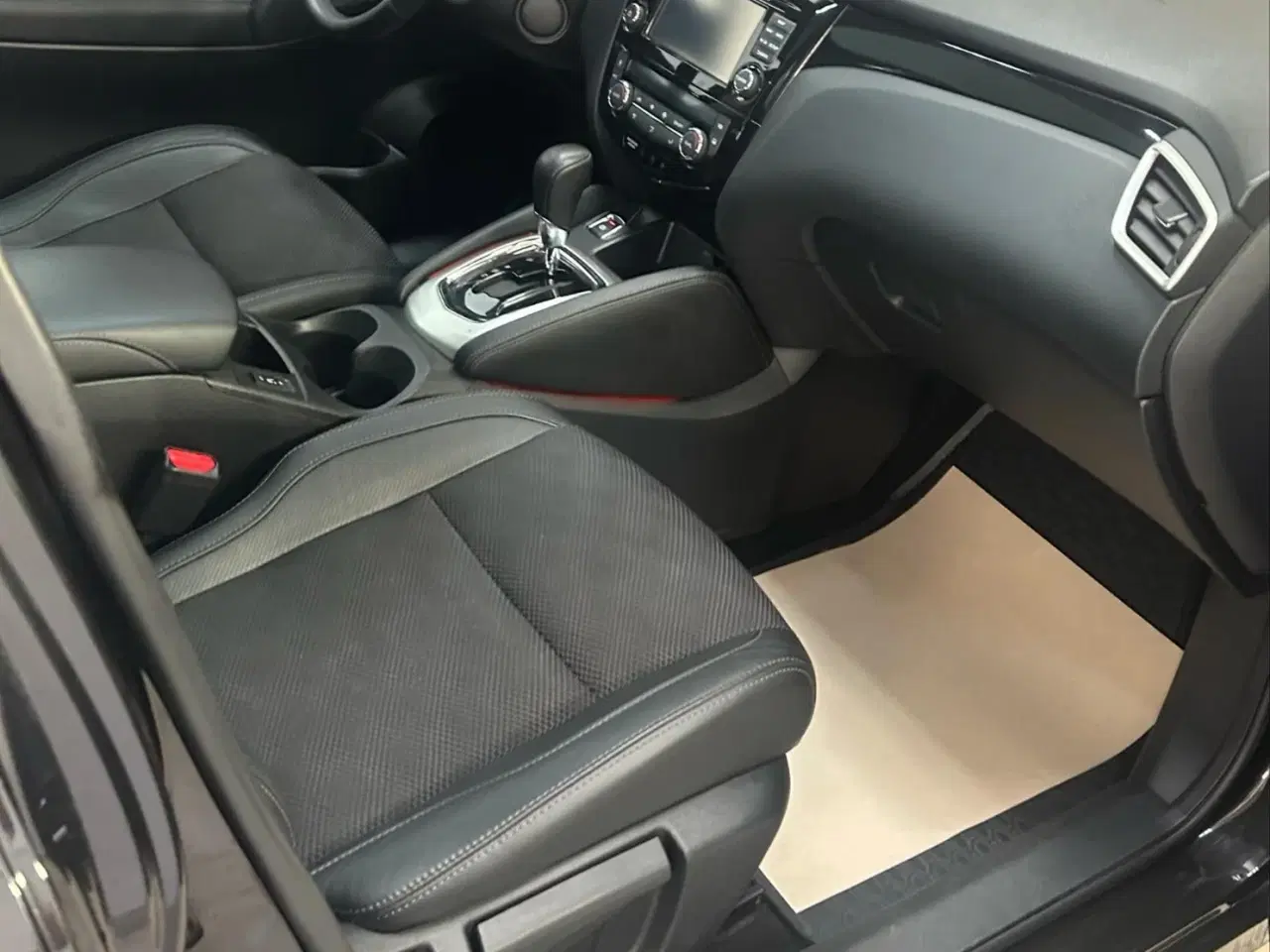 Billede 8 - Nissan Qashqai 1,2 Dig-T 115 Tekna X-tr.