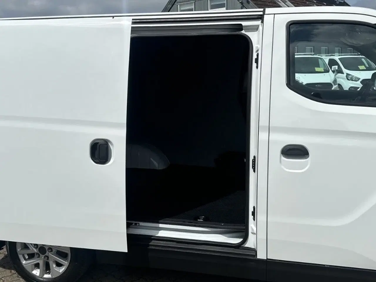 Billede 13 - Maxus e-Deliver 3 50 Cargo Van SWB