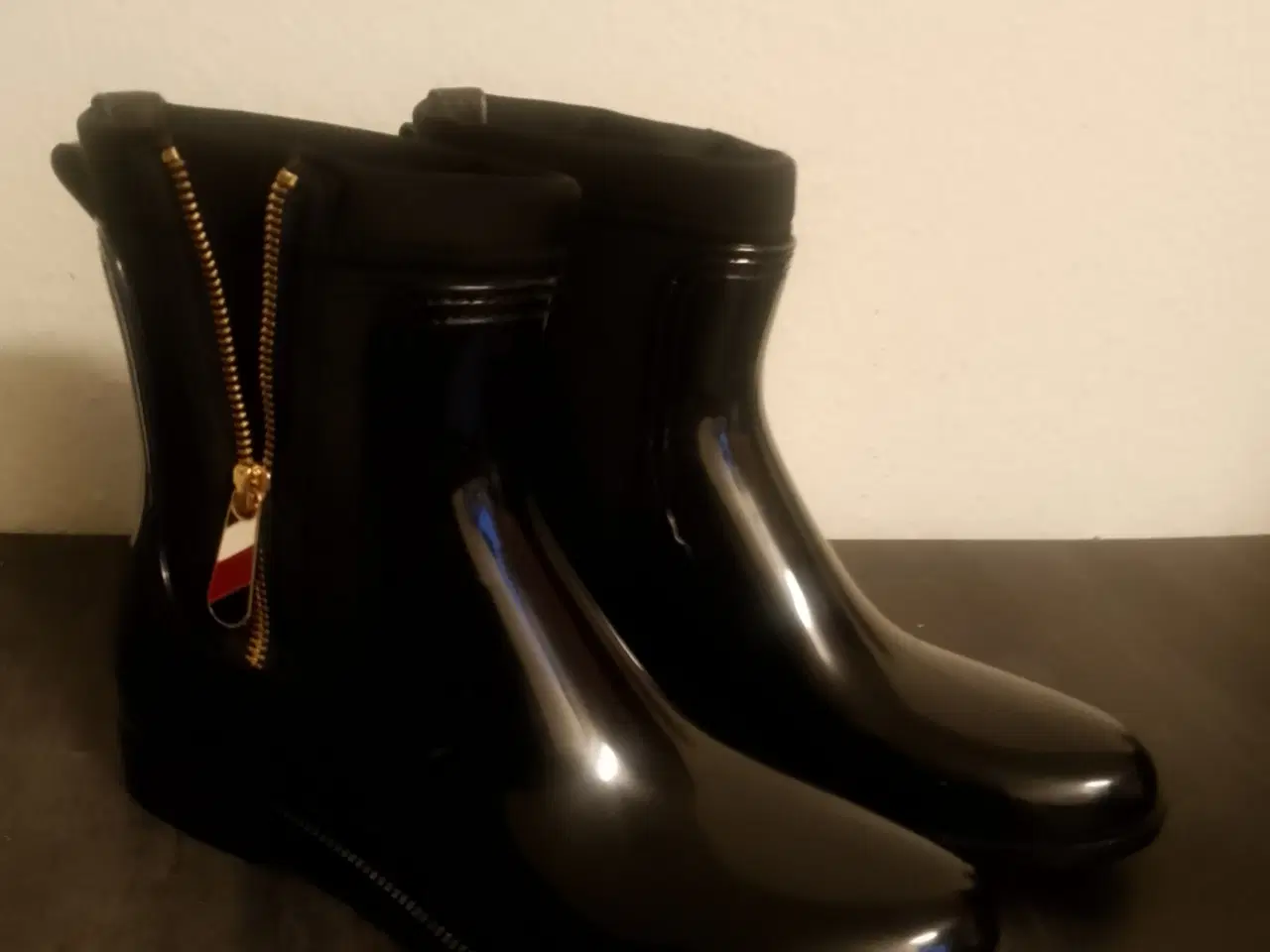 Billede 1 - Tommy Hilfiger damestøvle