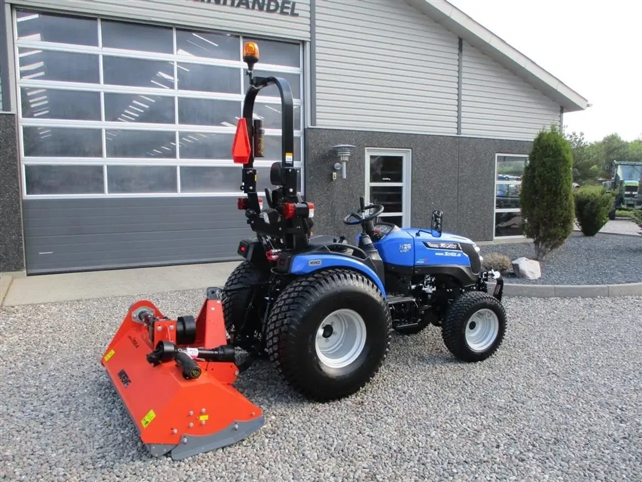 Billede 8 - Solis 26 HST med Frontlift & FrontPTO