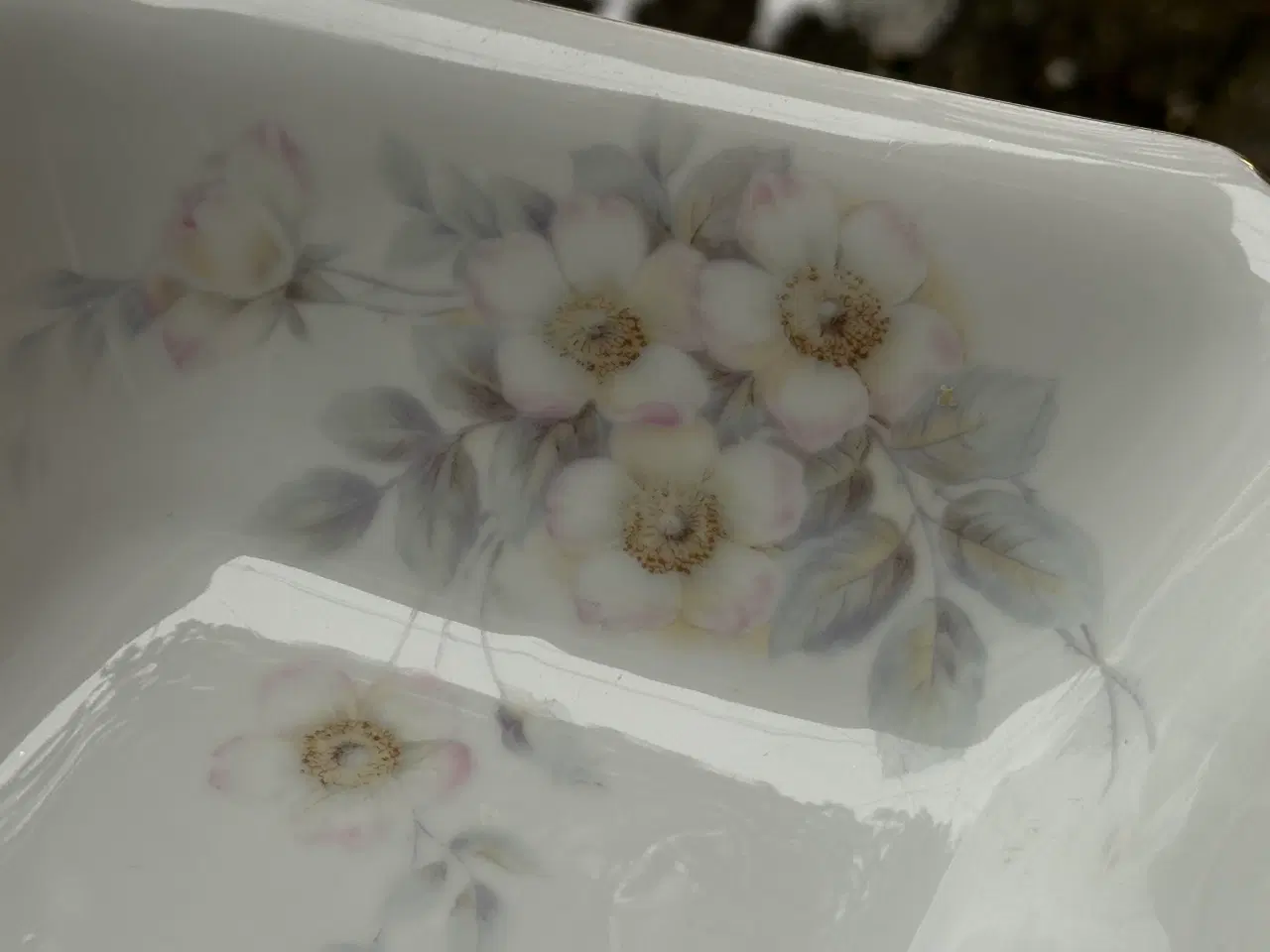 Billede 12 - Stort Bavaria stel med æbleblomst og guldkant