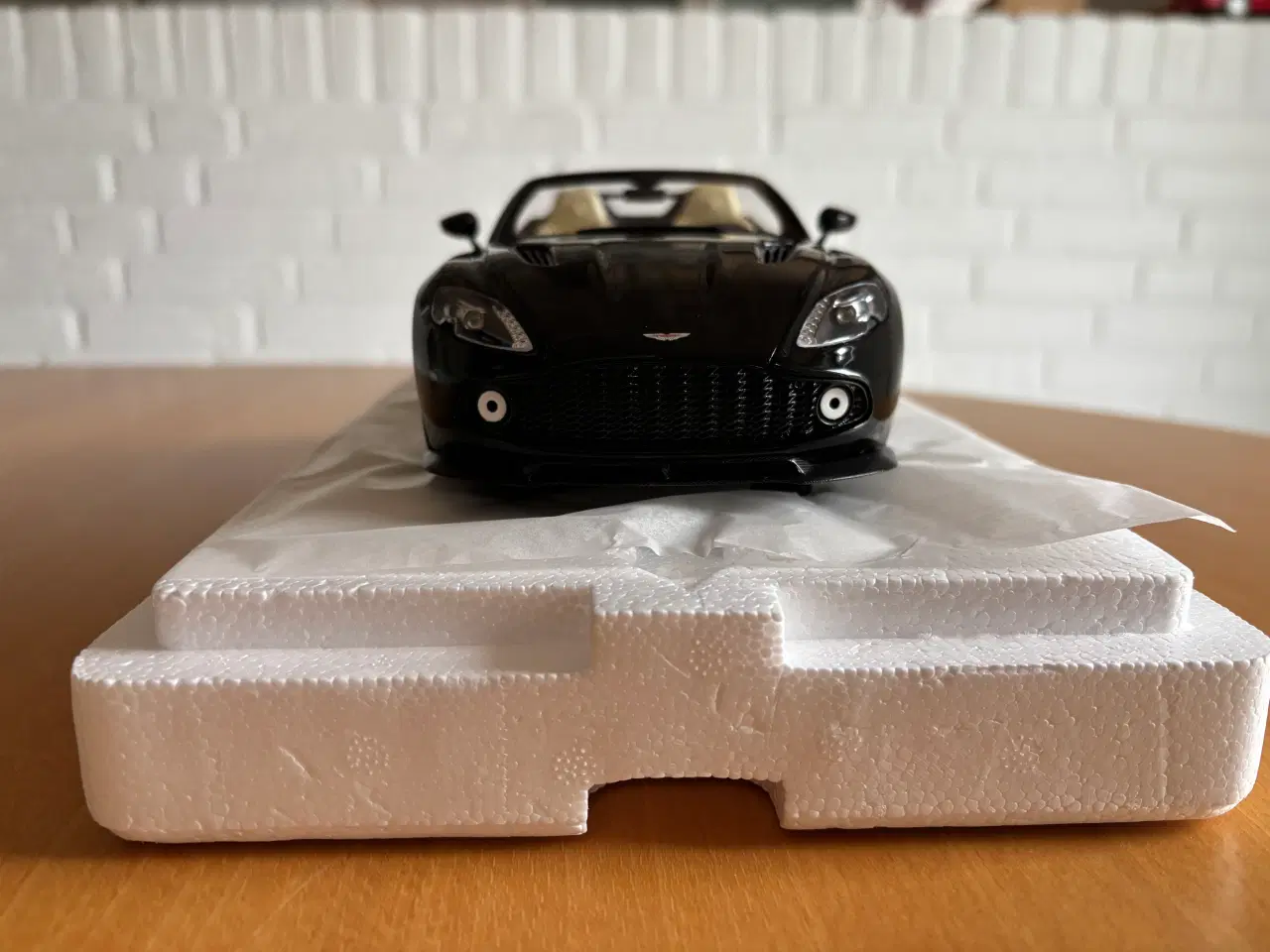 Billede 7 - Aston Martin Vanquish Zagato 1:18